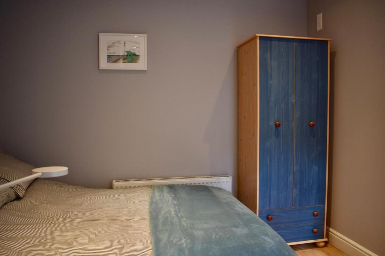 Charming 2 Bedroom In Location